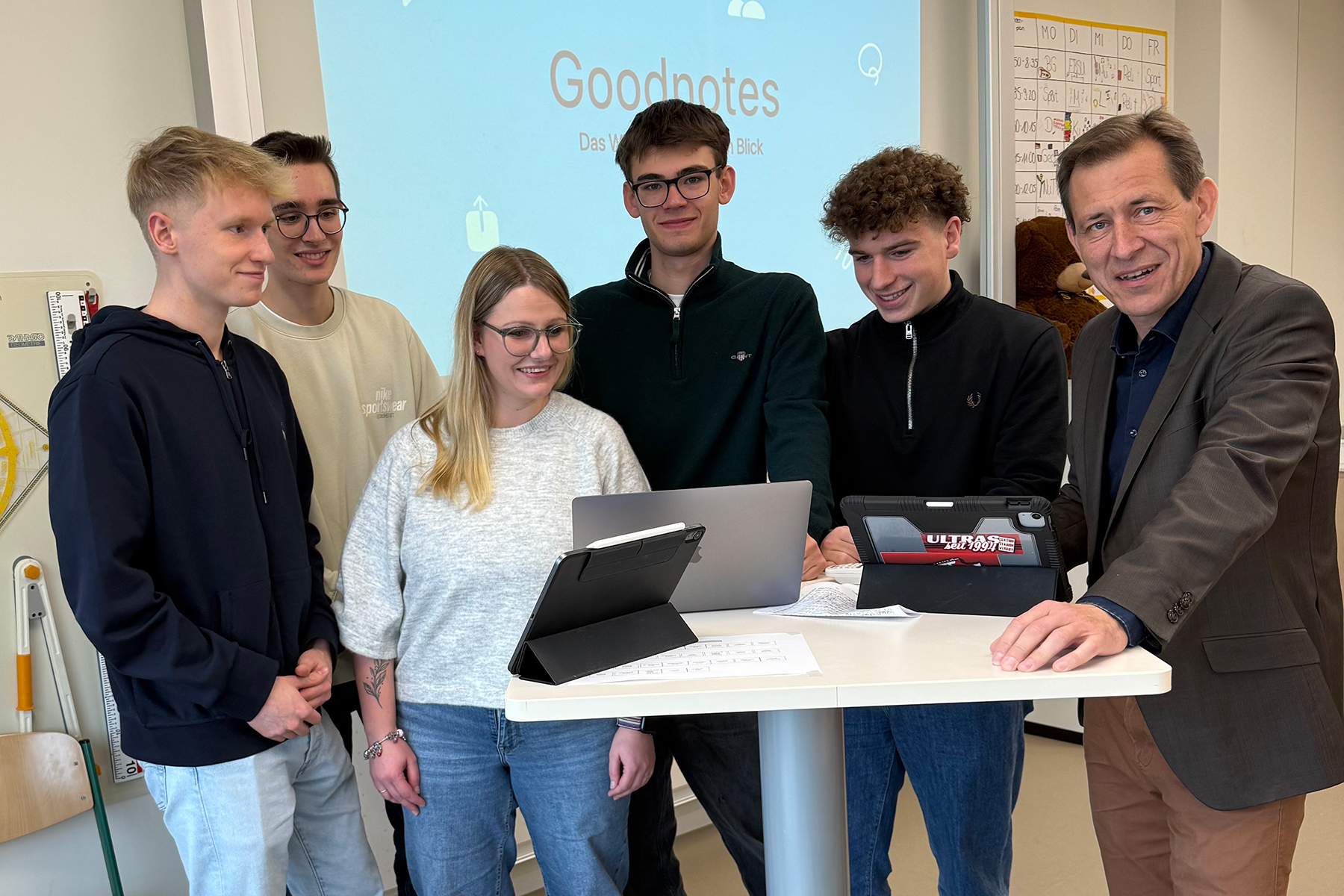 Beim Pädagogischen Tag am EGM übernahm die Schülergruppe der „Netzgänger“ einige Workshops.